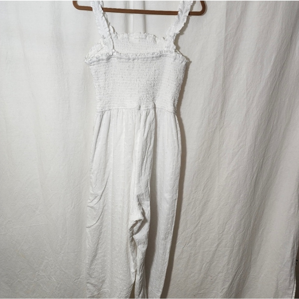 (NWT)White Sleeveless Jumpsuit - Picture 4 of 9